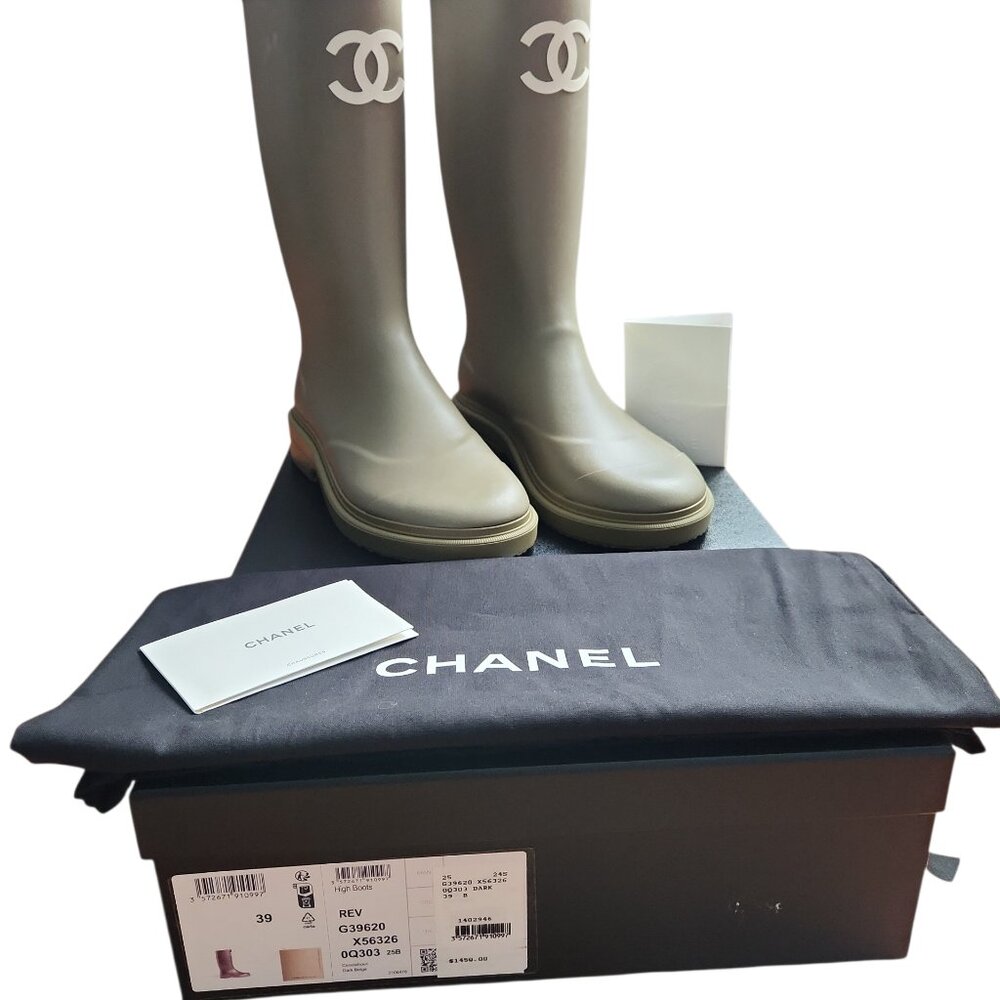 Authentic CHANEL Rain Boots EU 39 Dark Beige CC Logo - Pre-loved